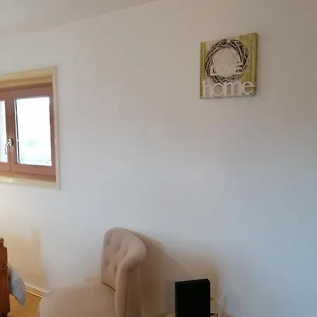 Apartment Studio Avec Balcon Au Pied Du Rocher D'aiguilhe